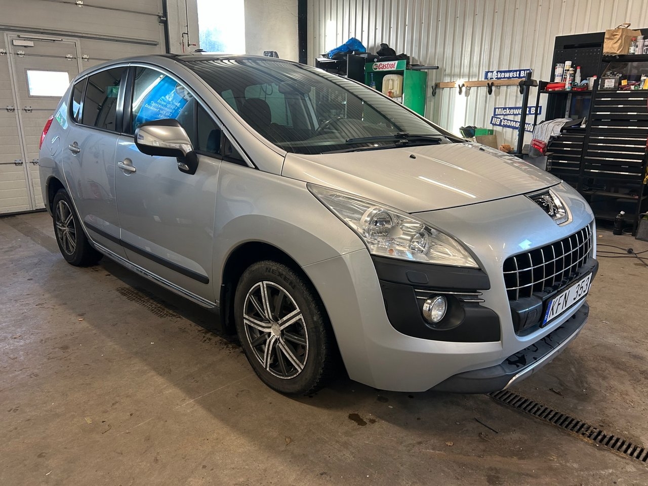 Peugeot 3008 1.6 THP Euro 5 2009, photo 2/8