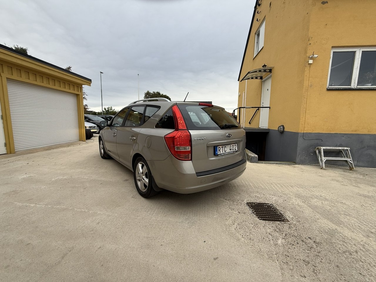 Kia Ceed cee'd_sw 1.6 CRDi EX Euro 4 2010, bild 6/13