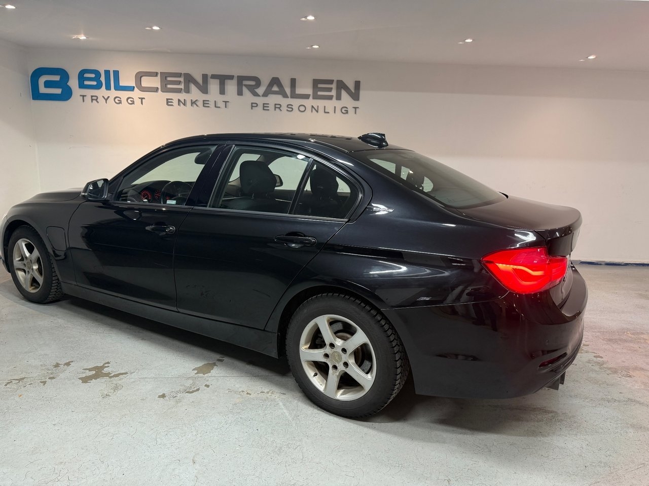 BMW 330 2018, bild 5/10