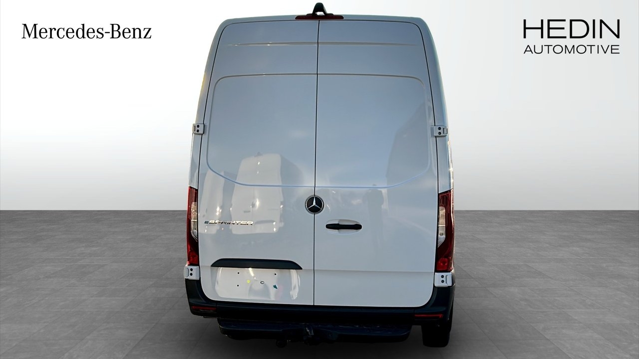 Mercedes-Benz Sprinter 2026, photo 7/10