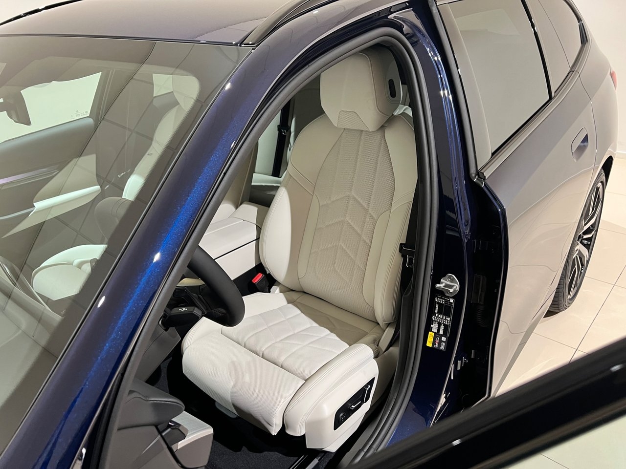 BMW 530 2026, bild 5/10