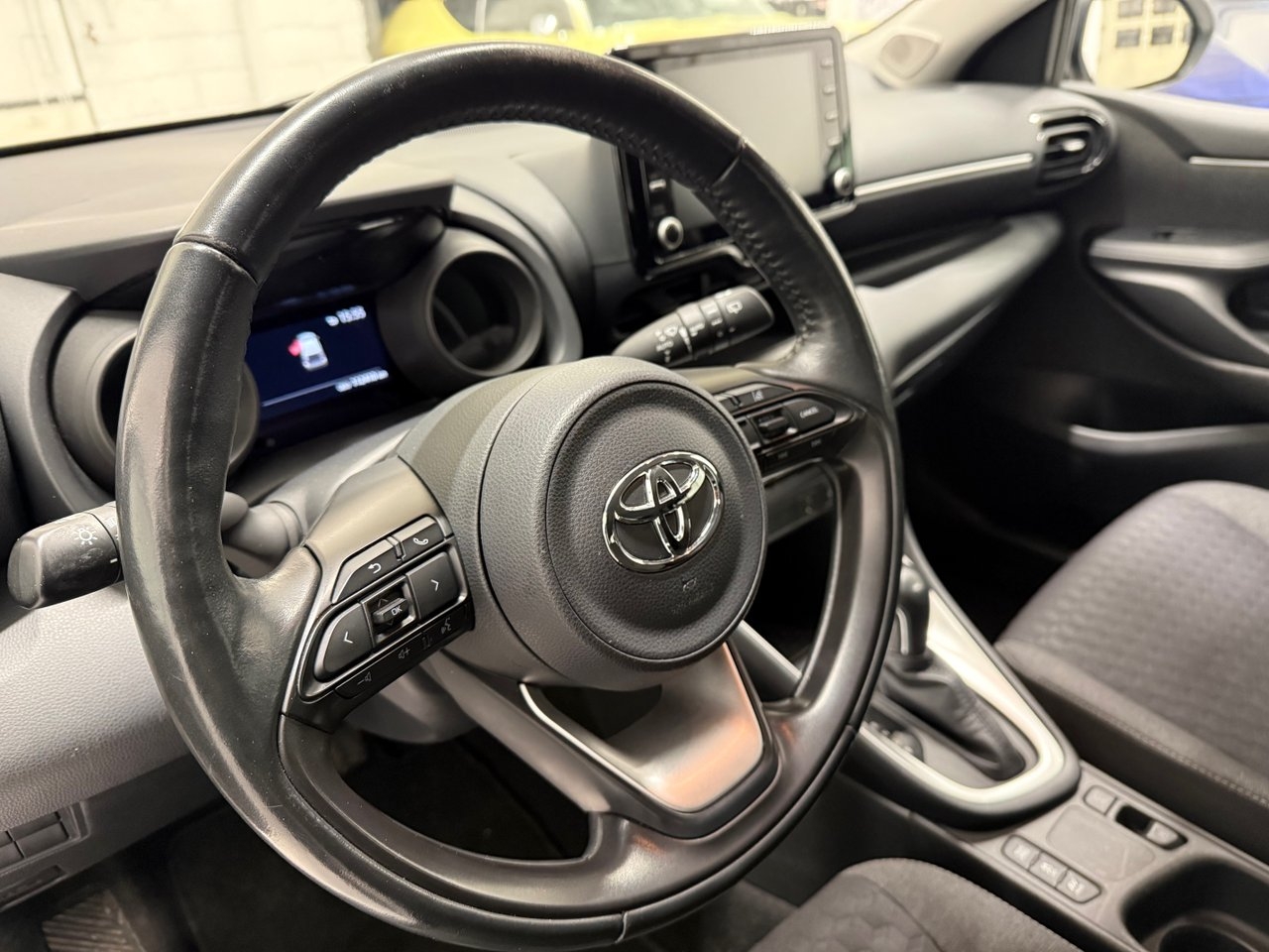 Toyota Yaris Hybrid CVT Euro 6 2020, bild 4/10