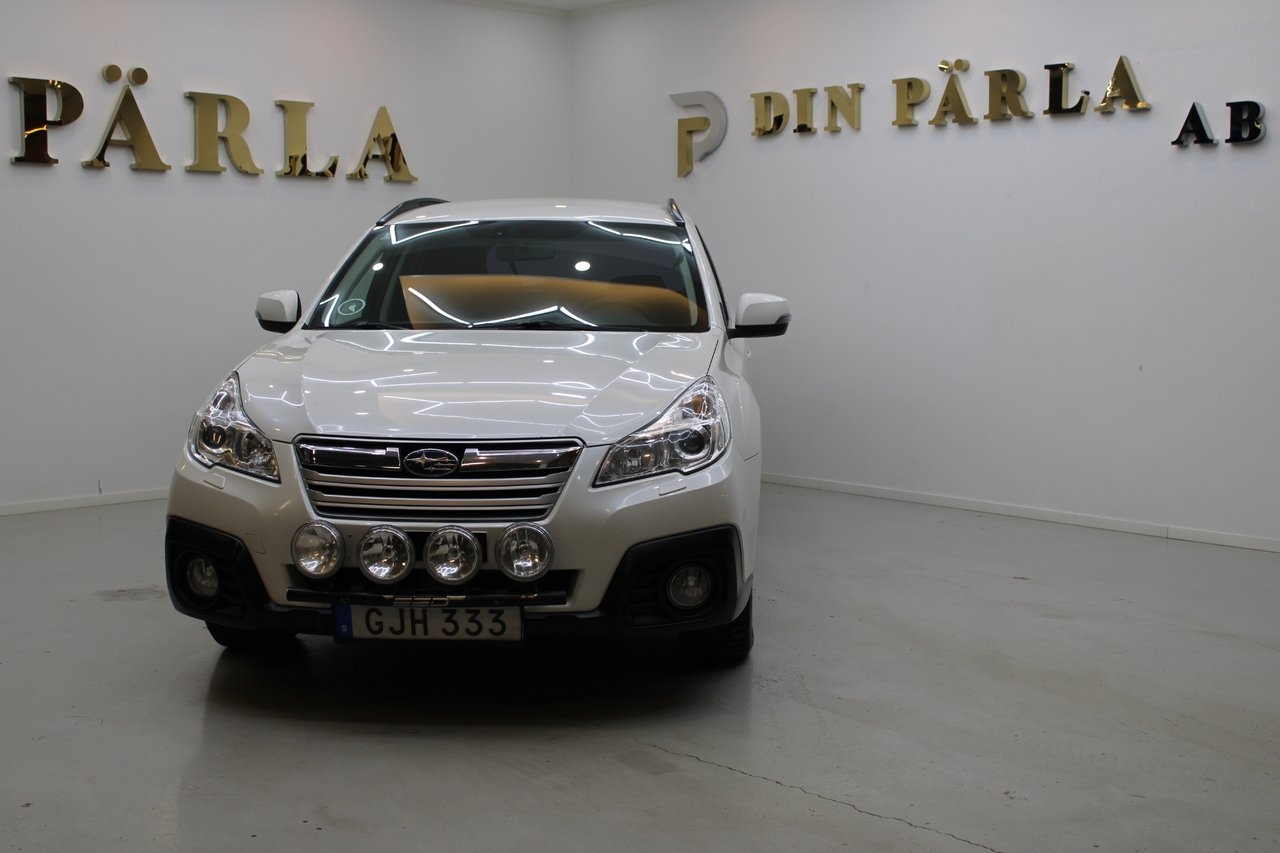 Subaru Outback 2014, photo 2/10