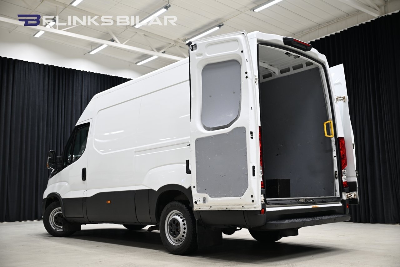 Iveco Daily 136HK Automat 2023, bild 4/23
