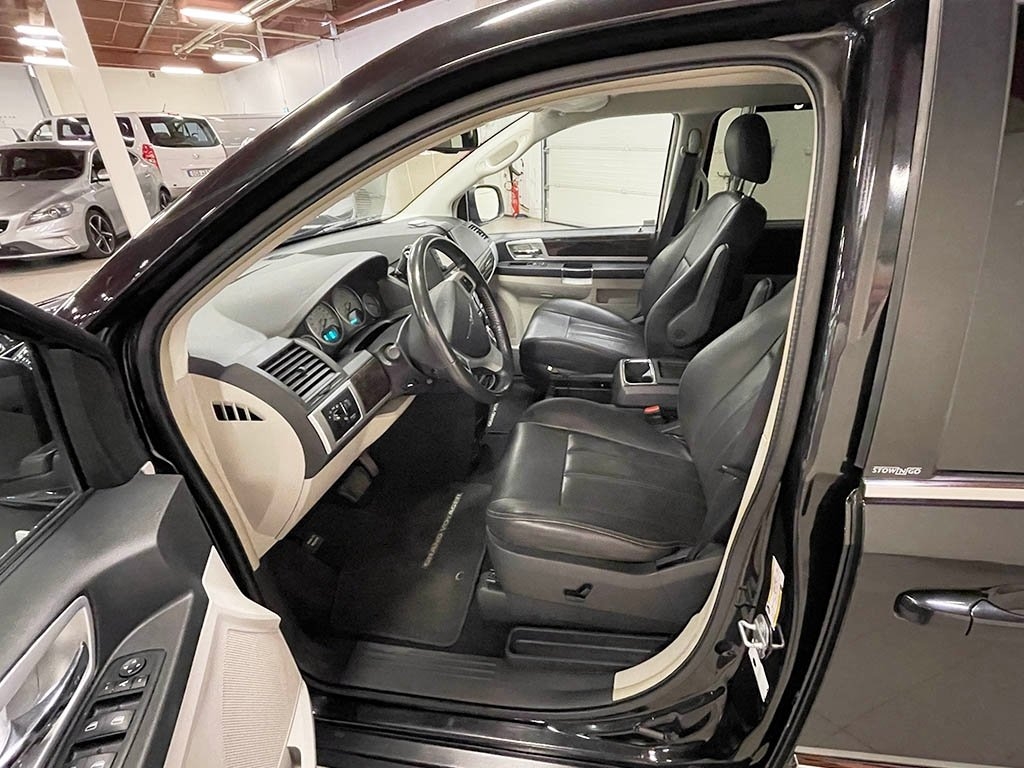 Chrysler Grand Voyager 2010, bild 4/8