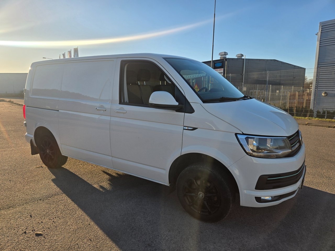 Volkswagen Transporter T6 2.0 TDI DSG 2017, bild 4/10