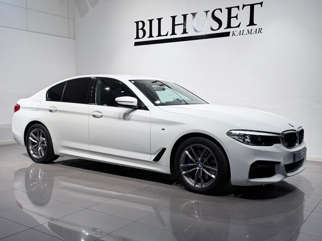BMW 530