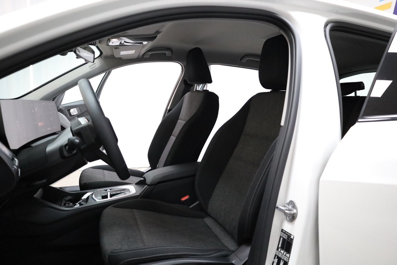 BMW 120 i Automat / Nav 2025, bild 5/23