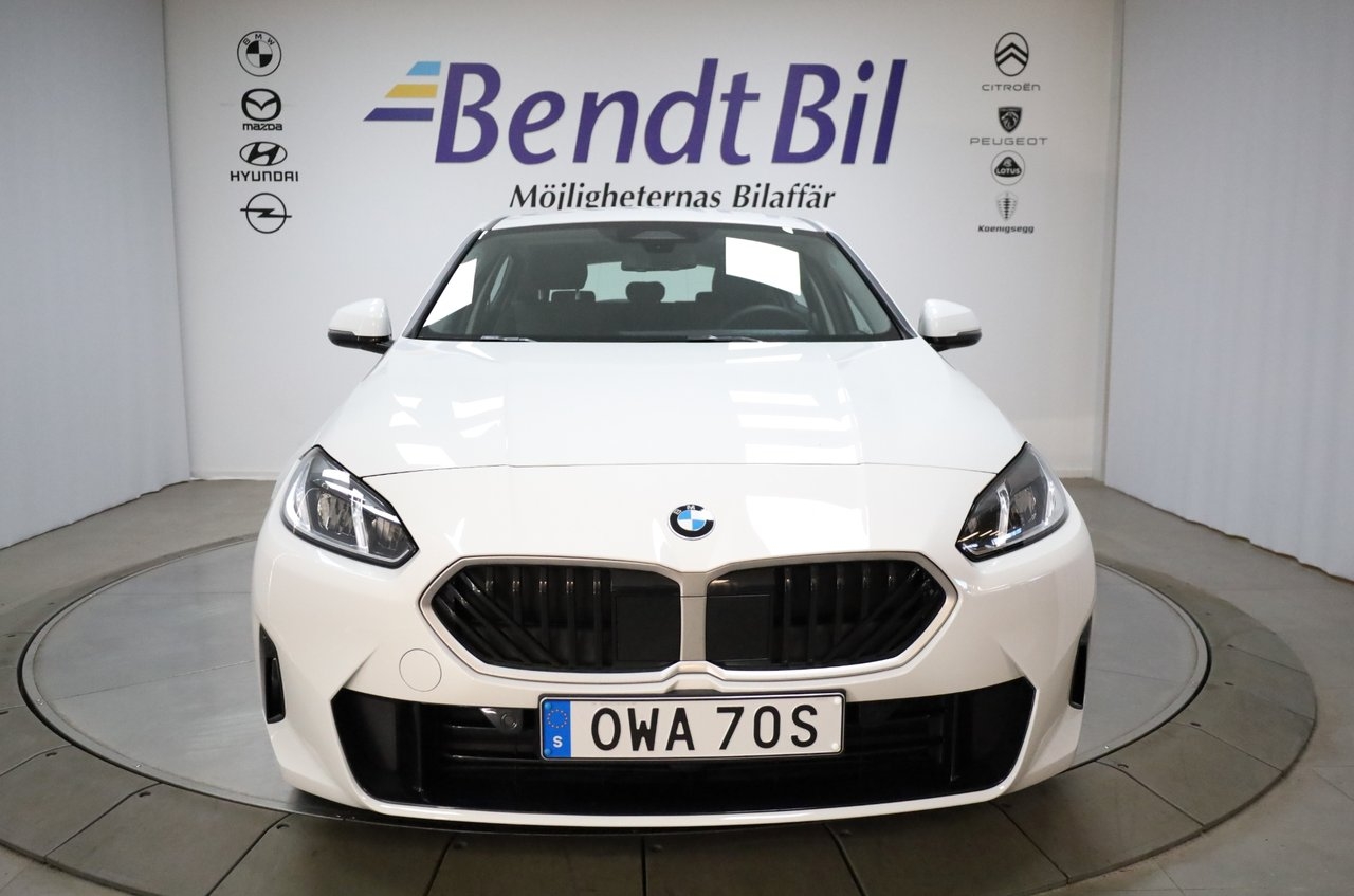 BMW 120 i Automat / Nav 2025, bild 7/23