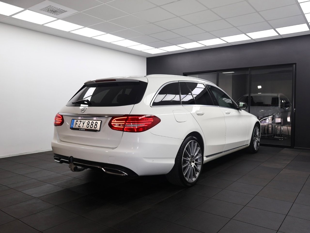 Mercedes-Benz C 2018, bild 6/10