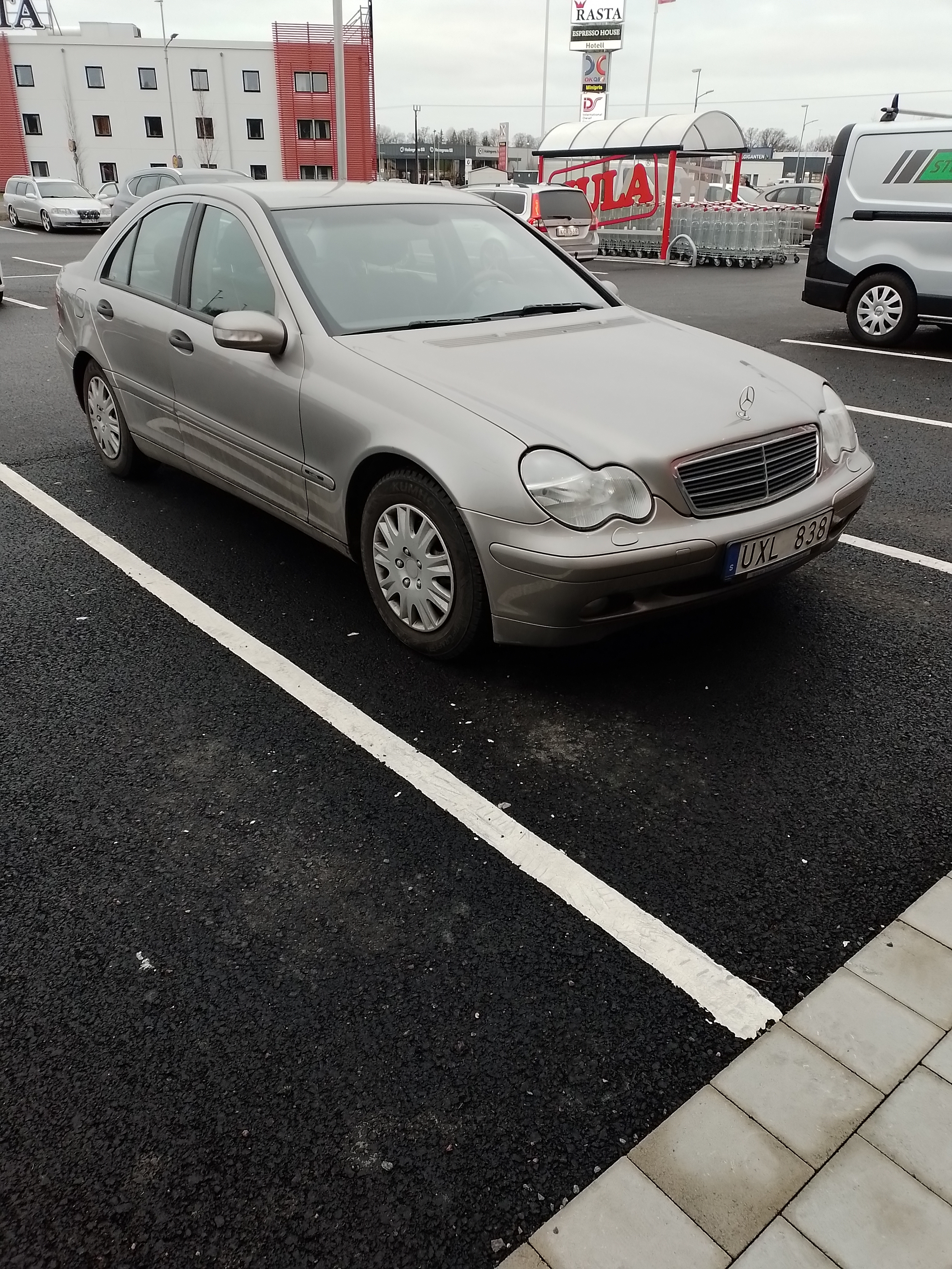 Mercedes-Benz C 2004, photo 3/8