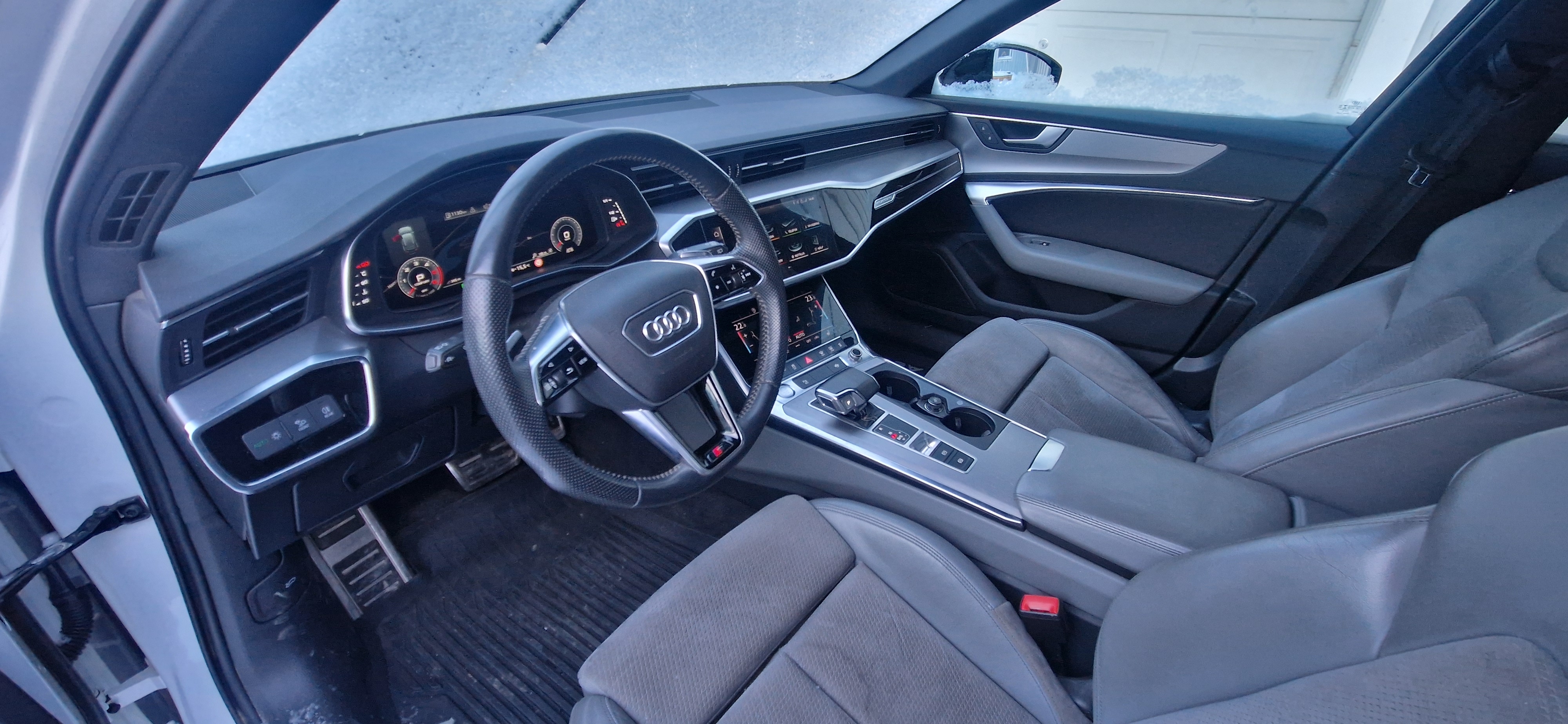 Audi A6 2020, bild 2/2
