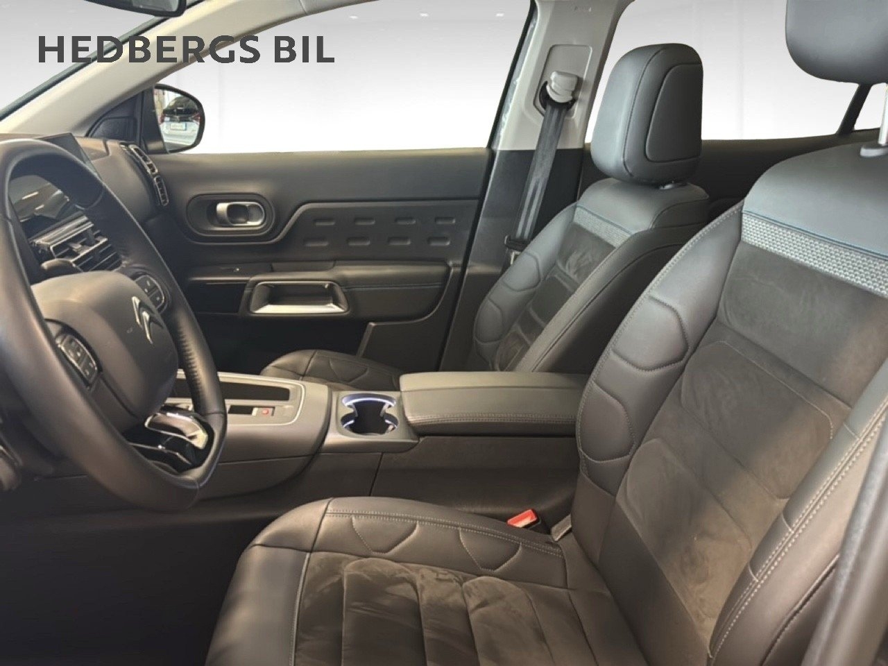 Citroen C5 Aircross 1.2 PureTech 131HK 2022, bild 7/10
