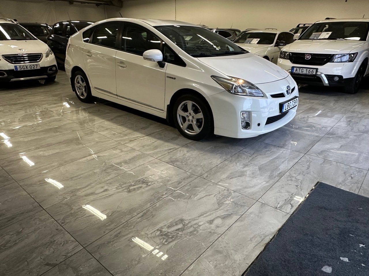 Toyota Prius Hybrid CVT (136hk) 3-Ägare 2011, bild 2/10