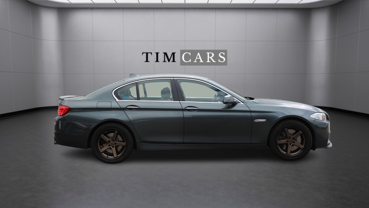 BMW 550 2011, bild 2/10