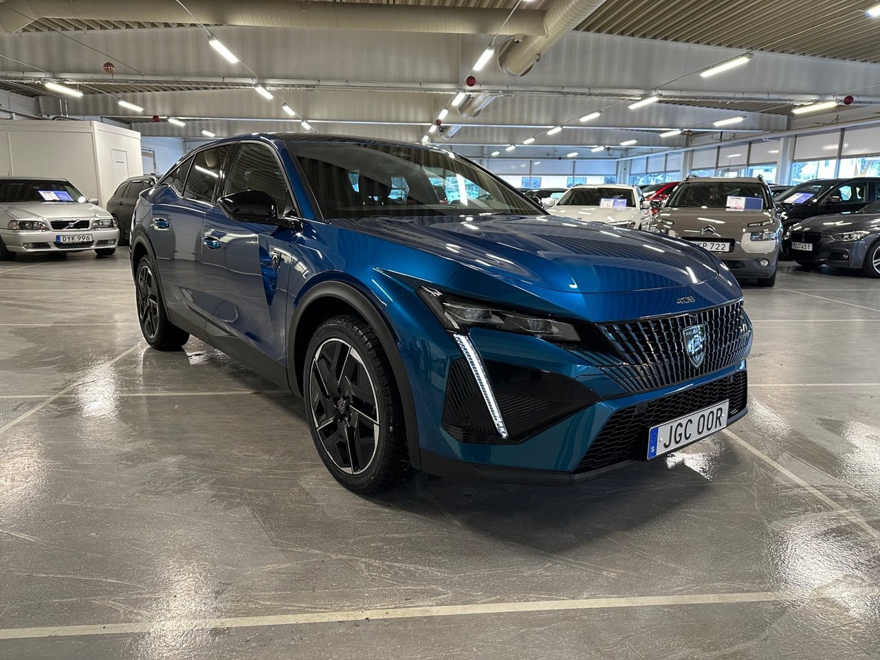 Peugeot 408 1.2 130 GT Moms Massage 2024, bild 2/23