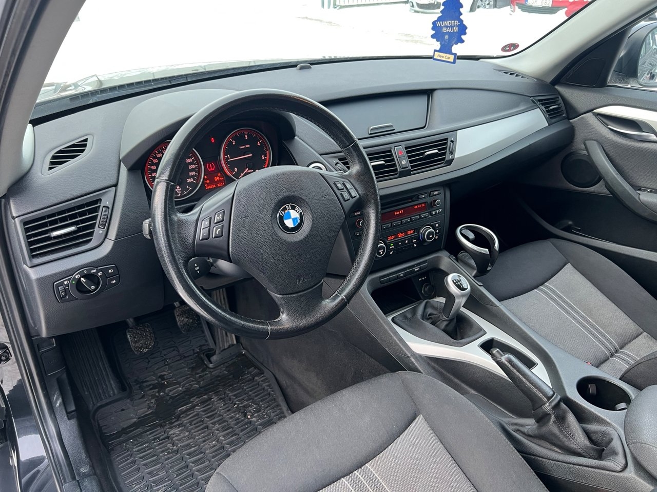 BMW X1 sDrive18d DRAG 143HK 2010, photo 4/10