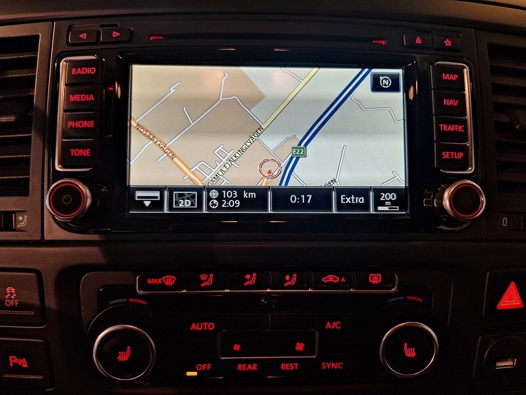 Volkswagen Multivan 2015, bild 7/10