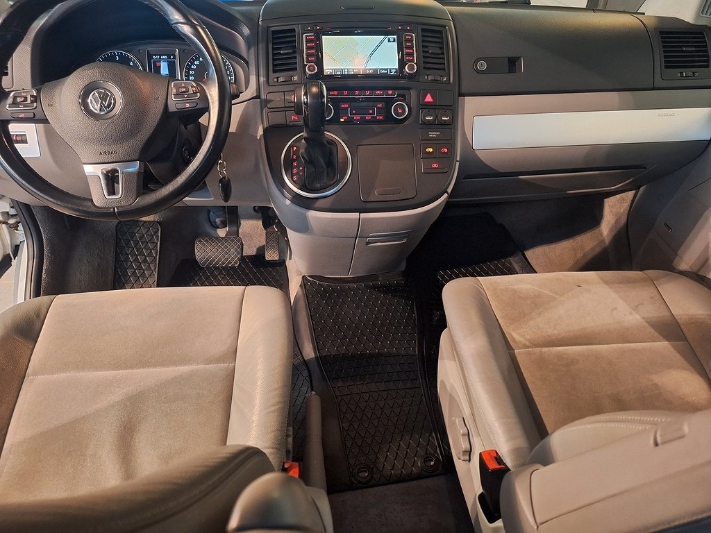 Volkswagen Multivan 2015, bild 6/10
