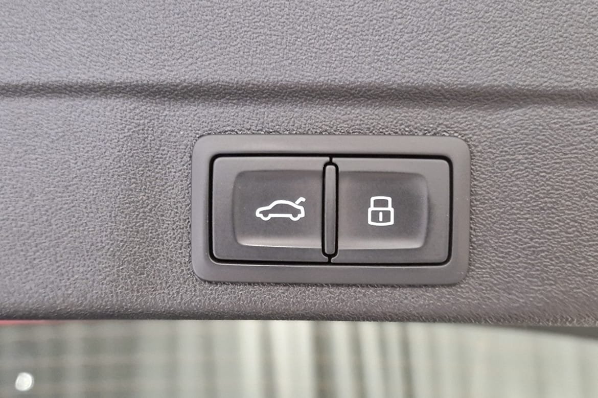 Audi A6 eHybrid quattro S line 2026, bild 7/18