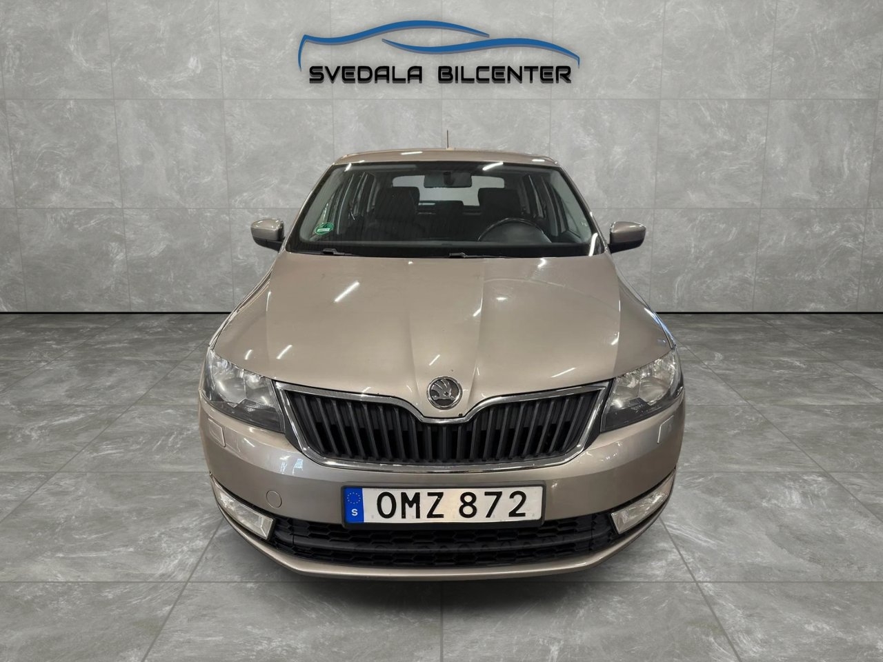 Skoda Rapid Spaceback 1.2 TSI Plus PDC 2014, bild 2/10