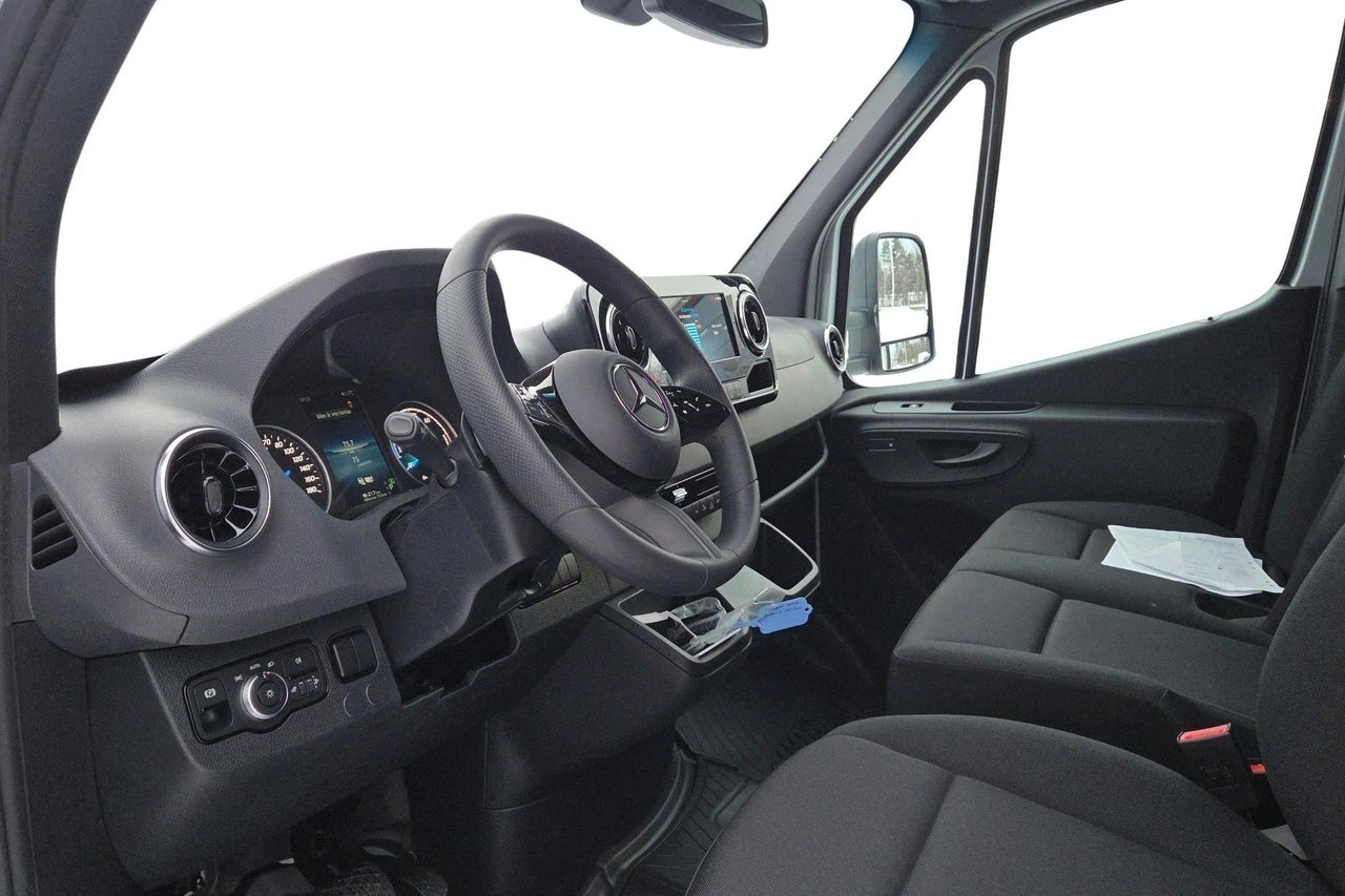 Mercedes-Benz eSprinter 2025, bild 6/10