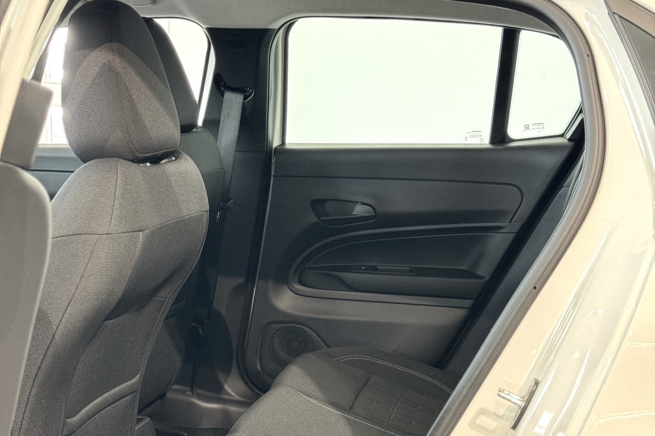 Fiat 600 Hybrid Aut DCT lounge 2023, kuva 6/10
