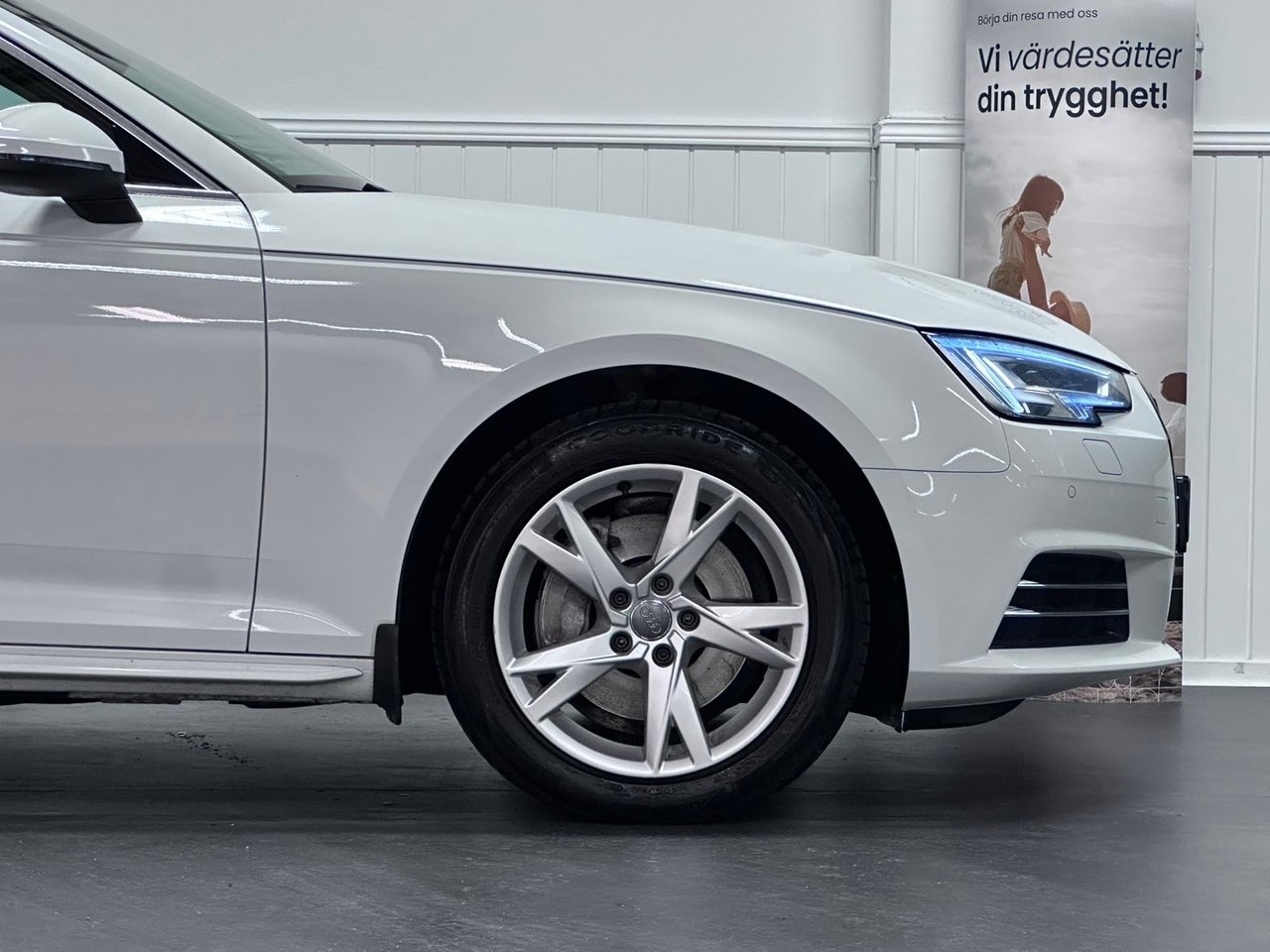 Audi A4 2018, bild 6/26