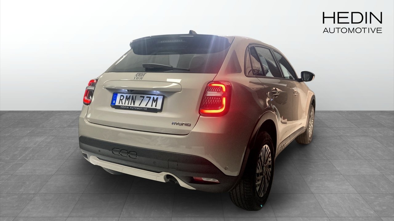 Fiat 600 Lounge 1.2T Hybrid Aut 2025, kuva 2/10
