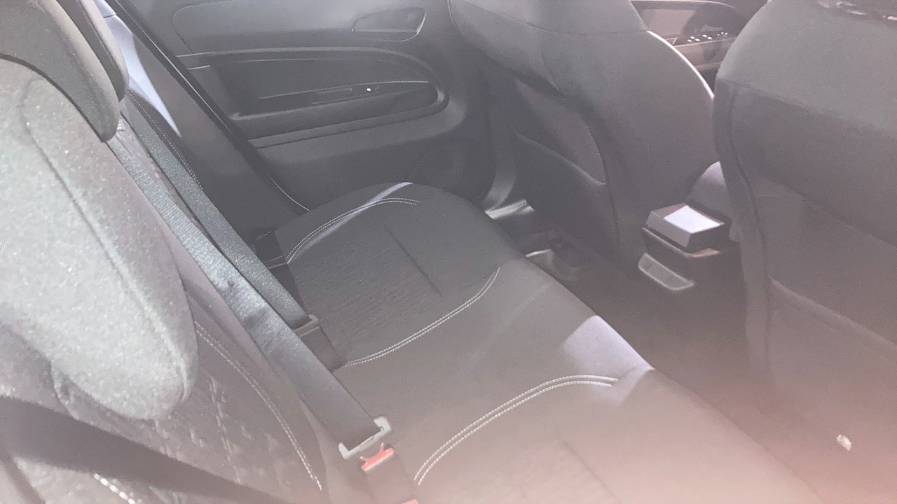 Fiat 600 Lounge 1.2T Hybrid Aut 2025, kuva 5/10