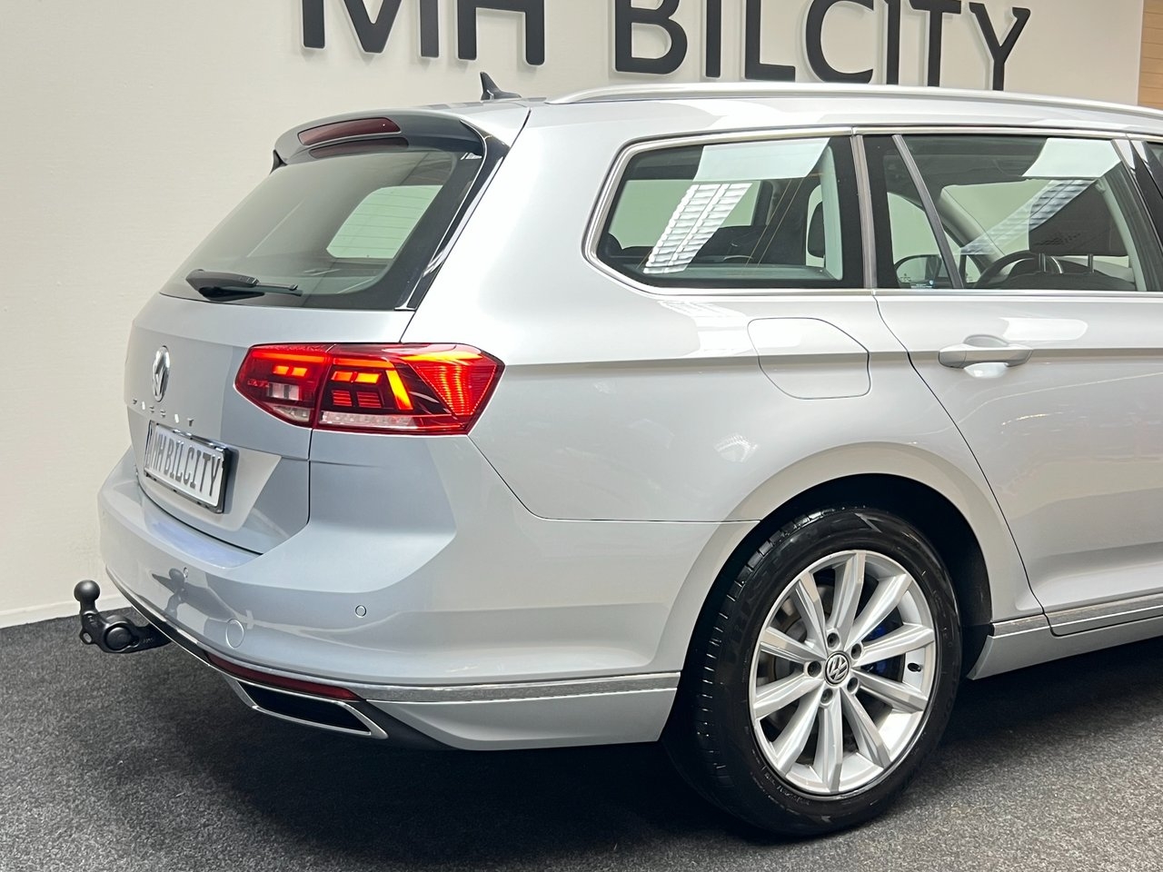 Volkswagen Passat 2020, photo 7/13