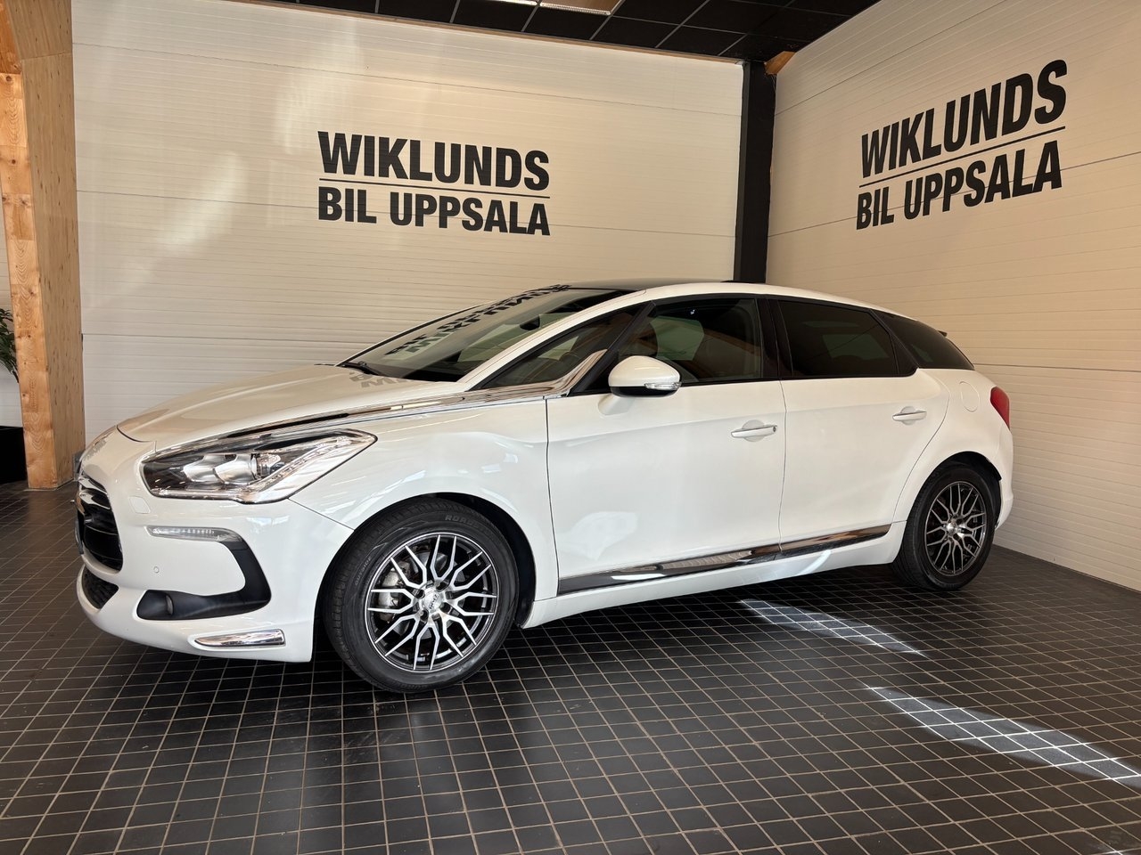 Citroen DS5 2012, bild 2/22