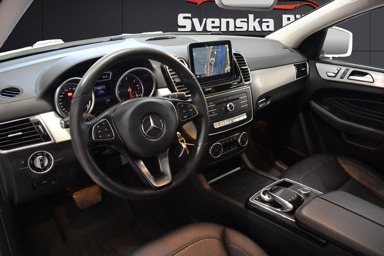 Mercedes-Benz GLE 2017, kuva 6/10