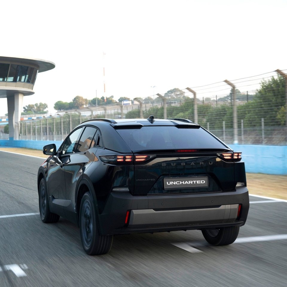 Subaru Uncharted Limited 77kWh 2WD 2026, kuva 2/3