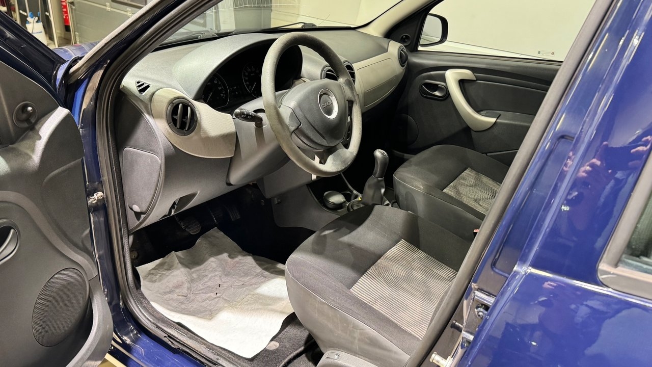 Dacia Sandero 1.6 E85 Euro 4 2011, photo 5/10