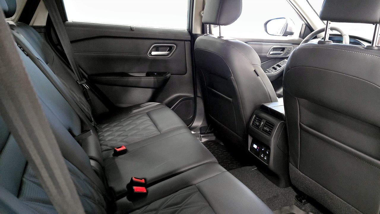 Nissan X-Trail e-4ORCE Tekna 5ST 2025, bild 5/17