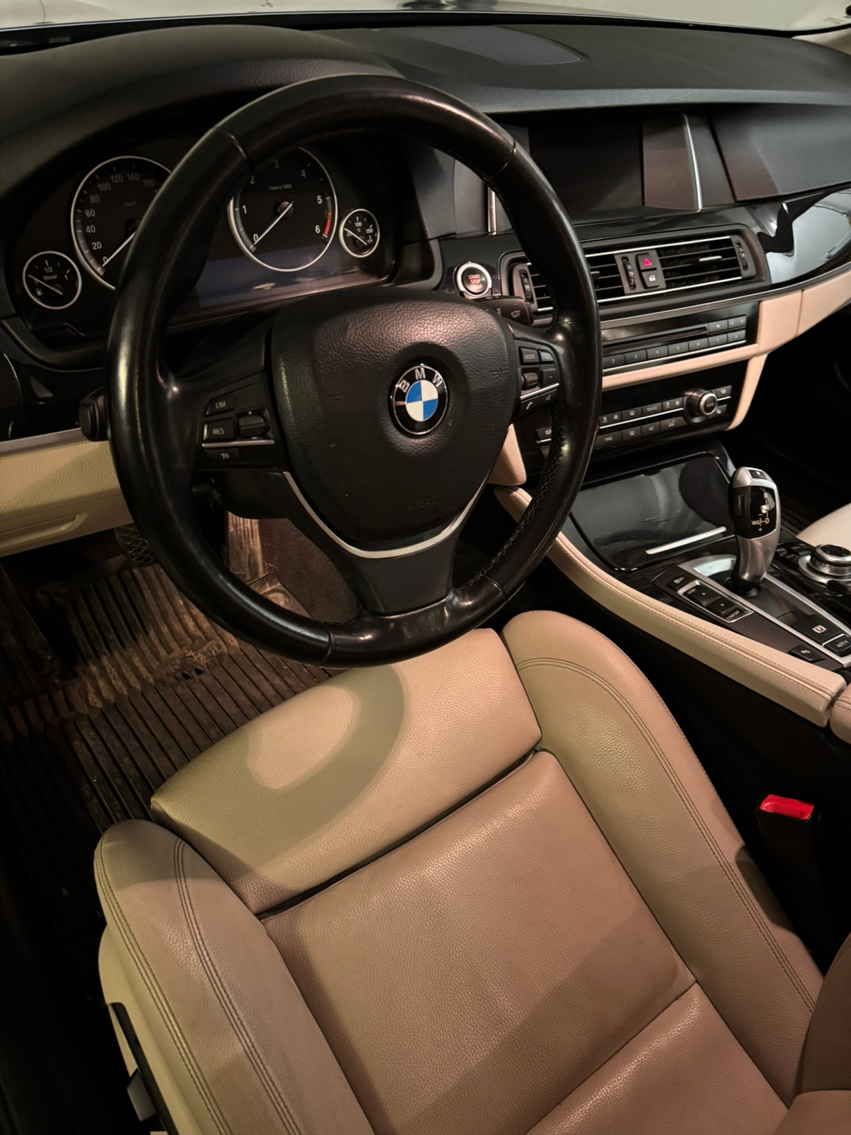 BMW 520 d Touring Steptronic 2017, bild 4/10