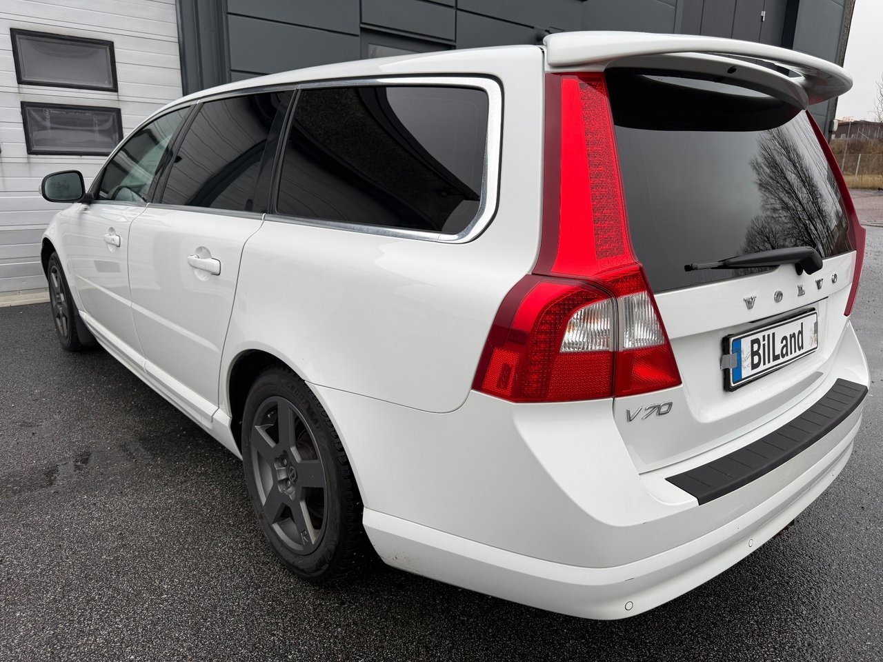 Volvo V70 2010, photo 4/10