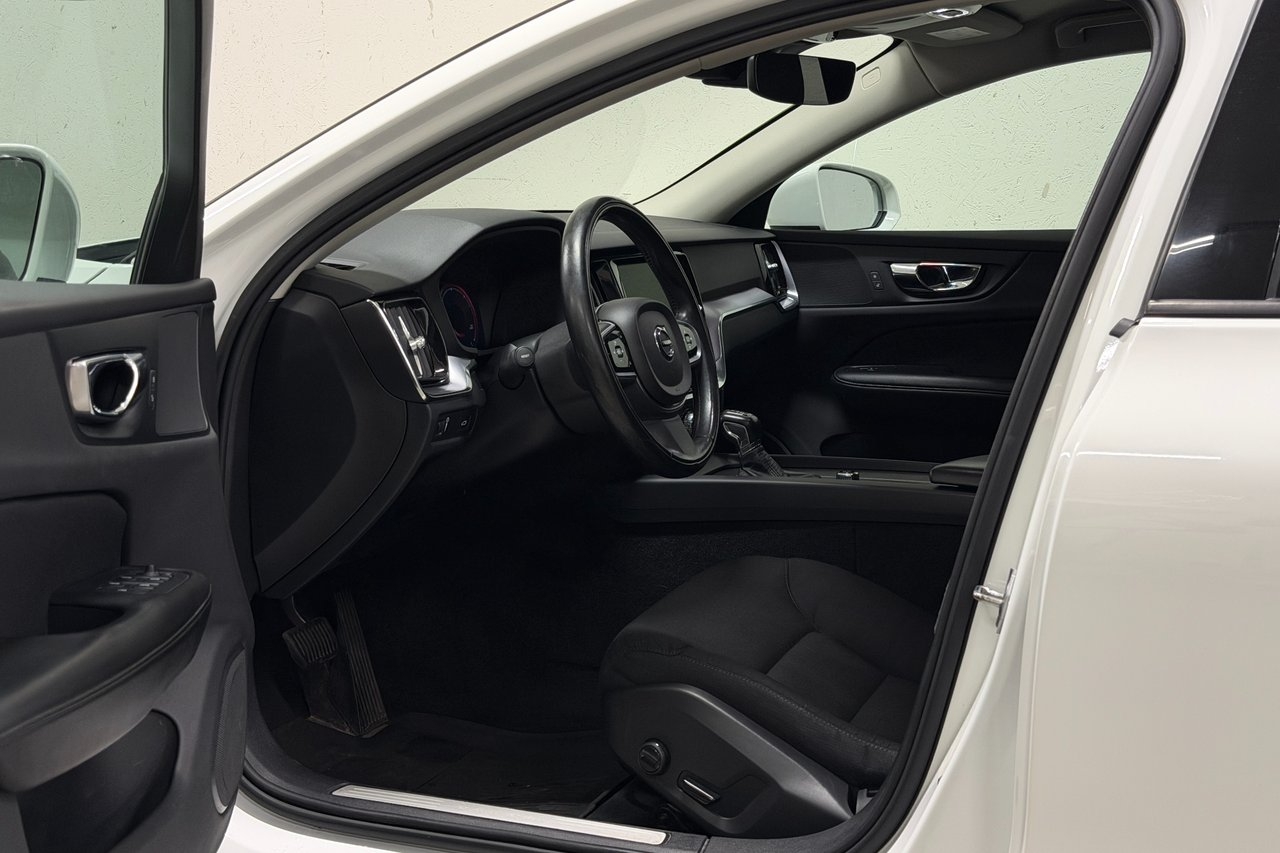 Volvo V60 D3 Geartronic Momentum VOC 2019, bild 6/27