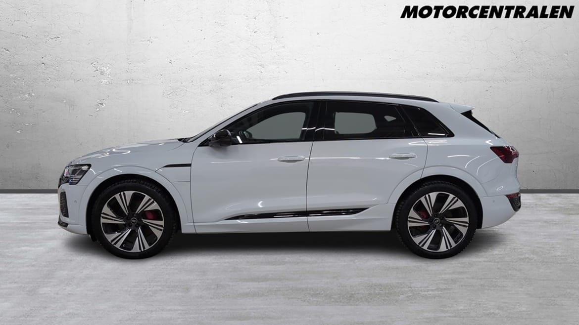 Audi Q8 2024, bild 2/10
