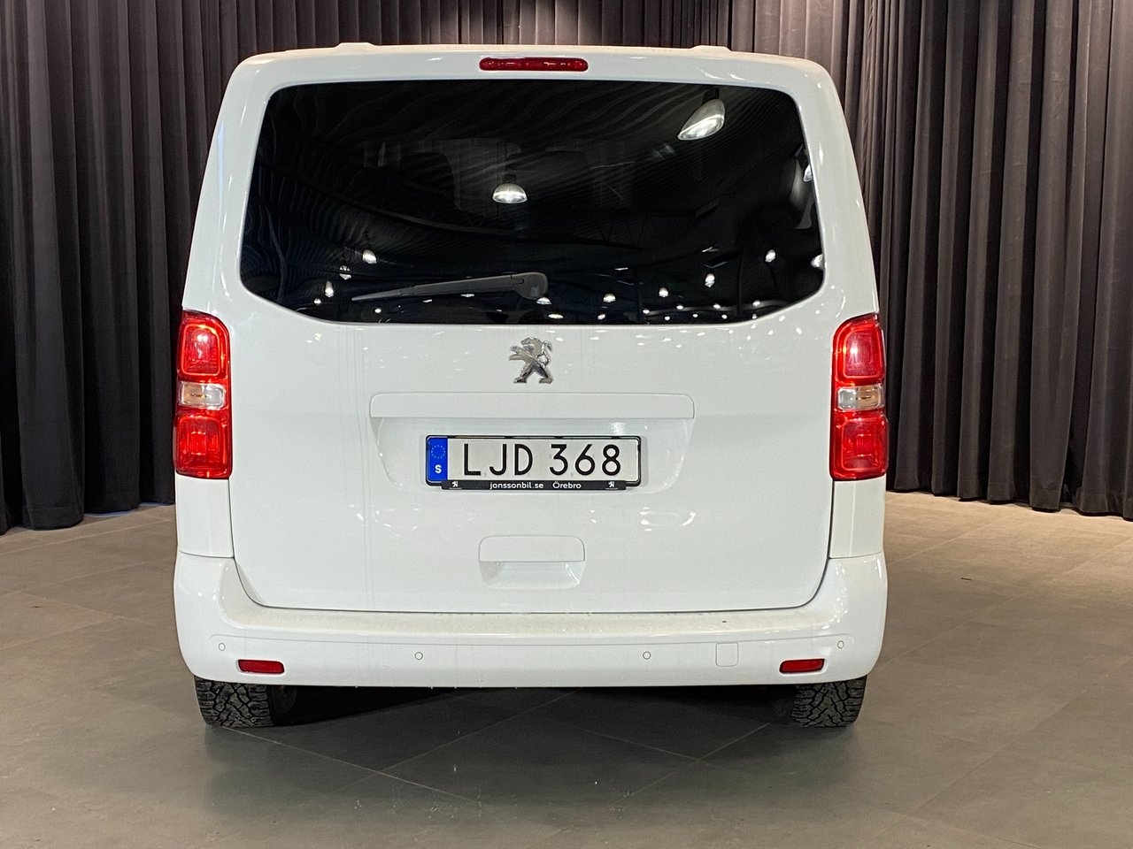 Peugeot Traveller 1.6 BlueHDi AUT 2018, bild 2/10