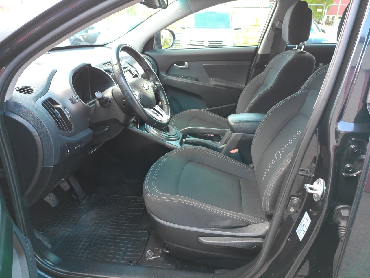 Kia Sportage 1.7 CRDi EX Euro 5 2012, bild 5/12