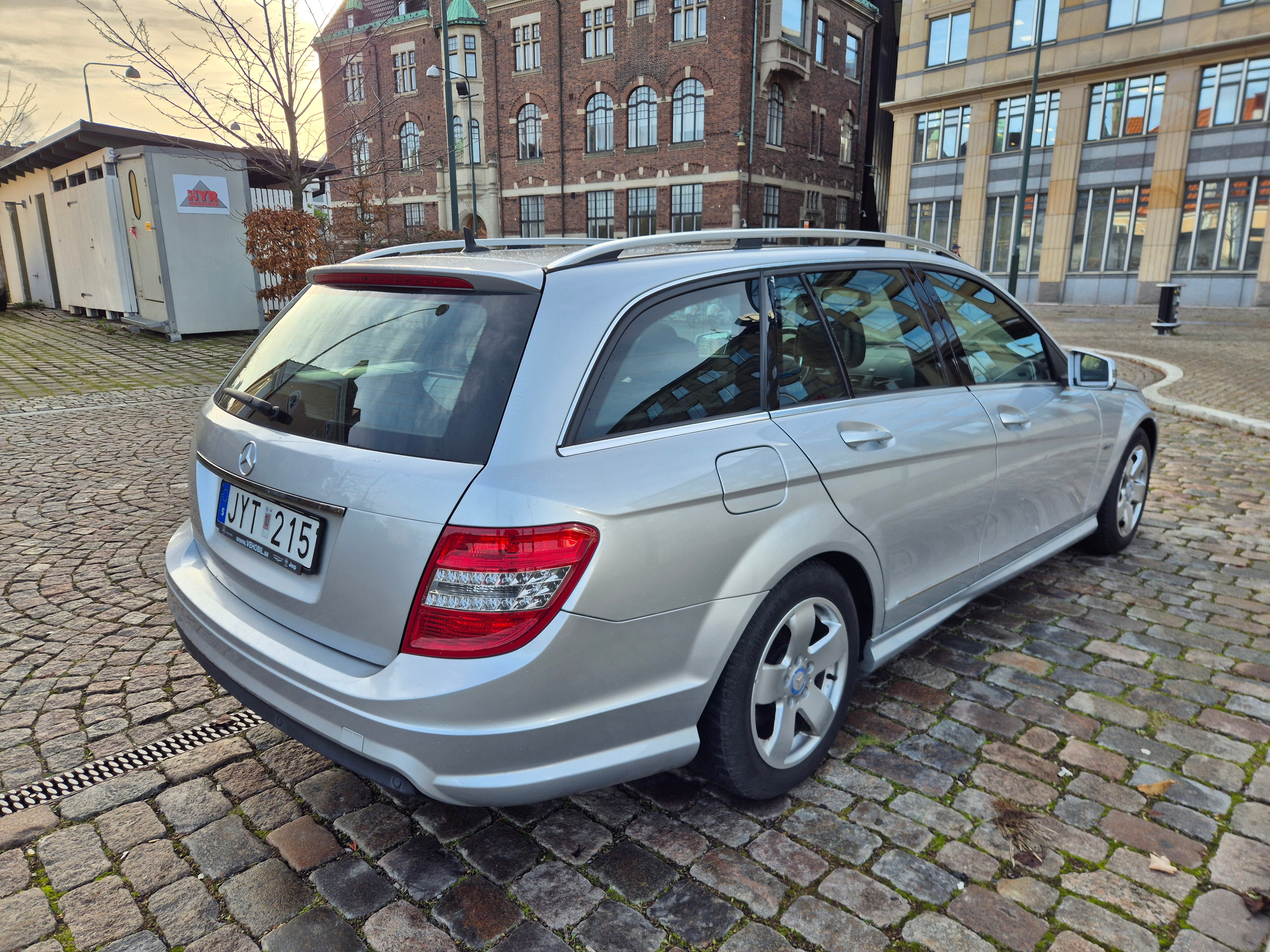 Mercedes-Benz C 180 Kompressor AMG 2010, kuva 5/10