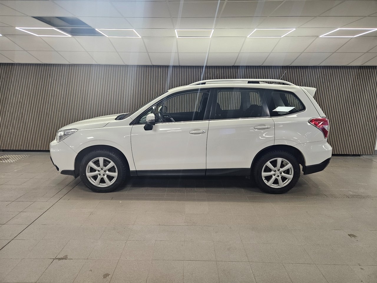 Subaru Forester 2015, kuva 2/10