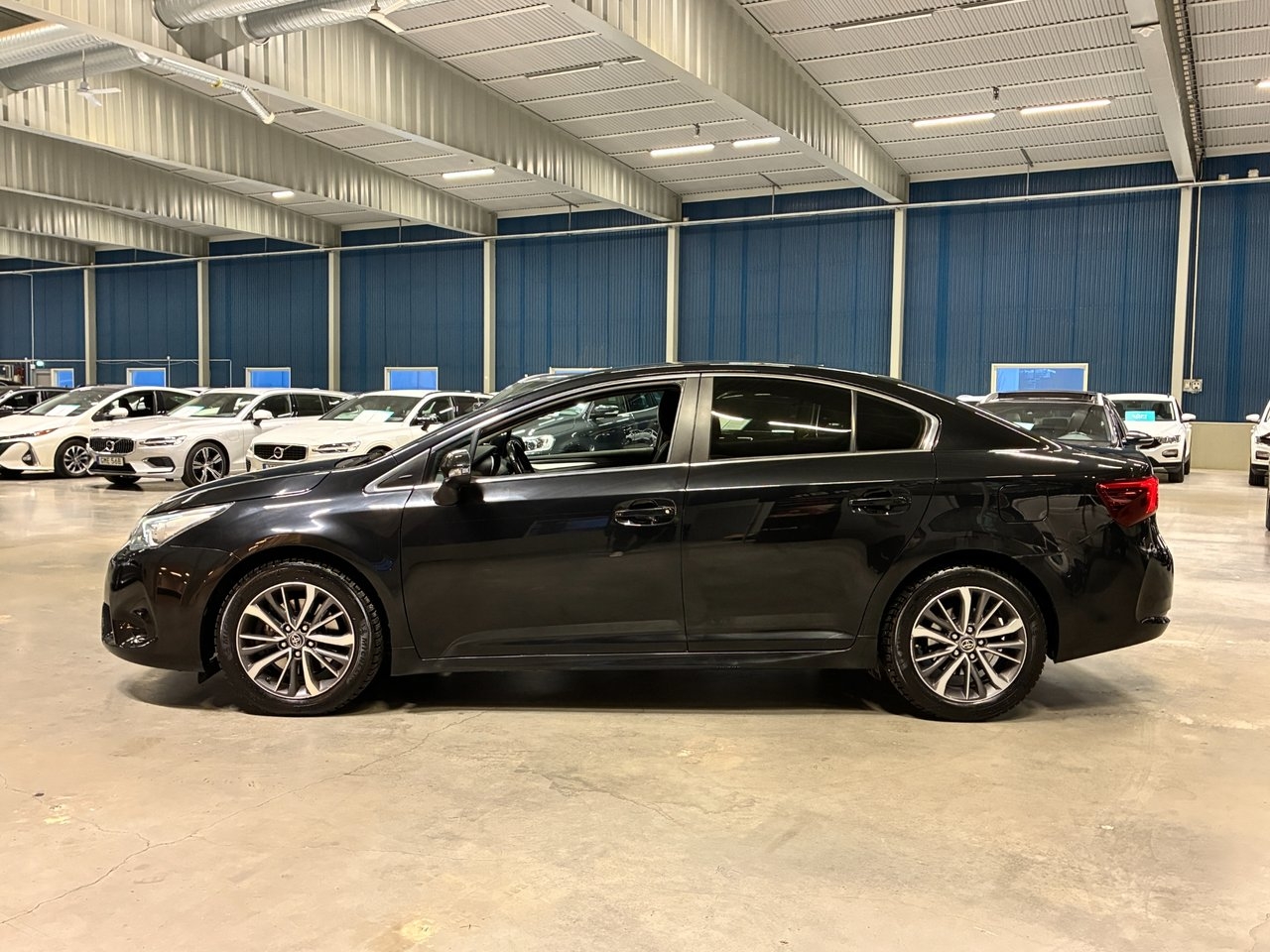 Toyota Avensis 2015, kuva 6/10