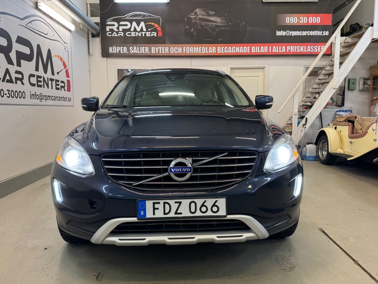 Volvo XC60 2014, photo 4/29