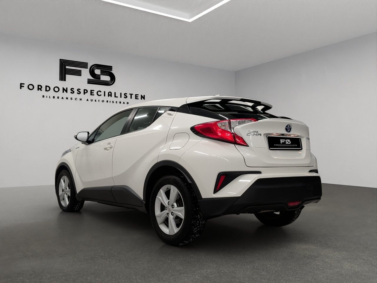Toyota C-HR Hybrid CVT Active Euro 6 2017, bild 7/27
