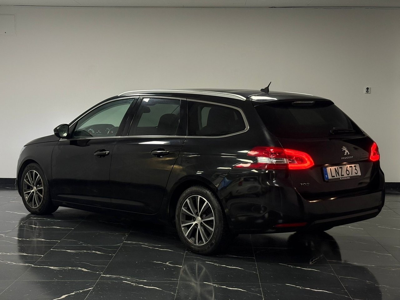 Peugeot 308 2014, kuva 4/10