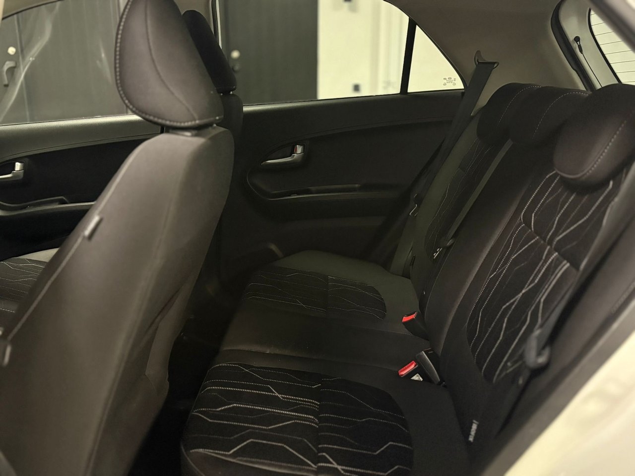 Kia Picanto 2017, photo 7/10
