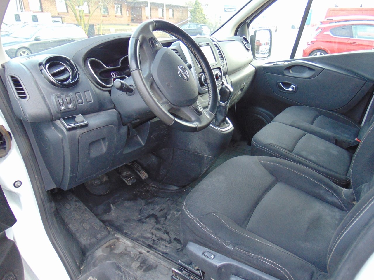 Nissan NV300 2021, bild 7/10